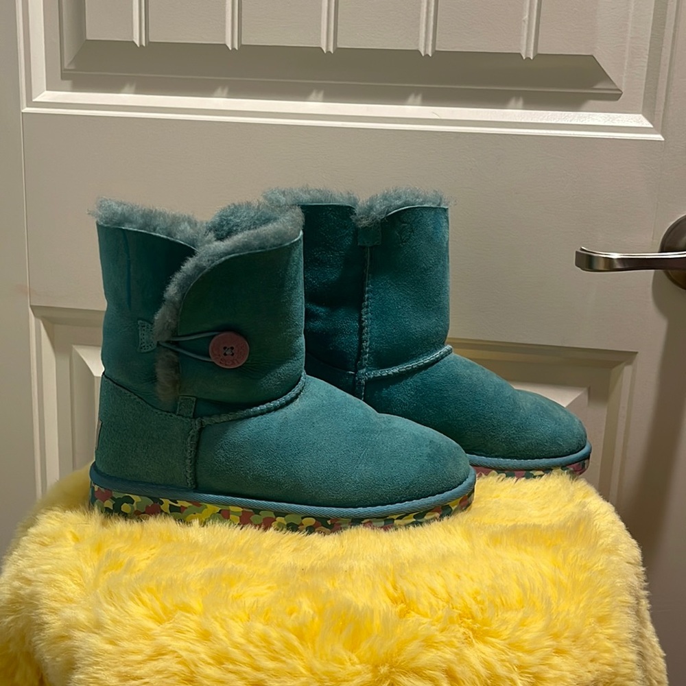 Blue Uggs .